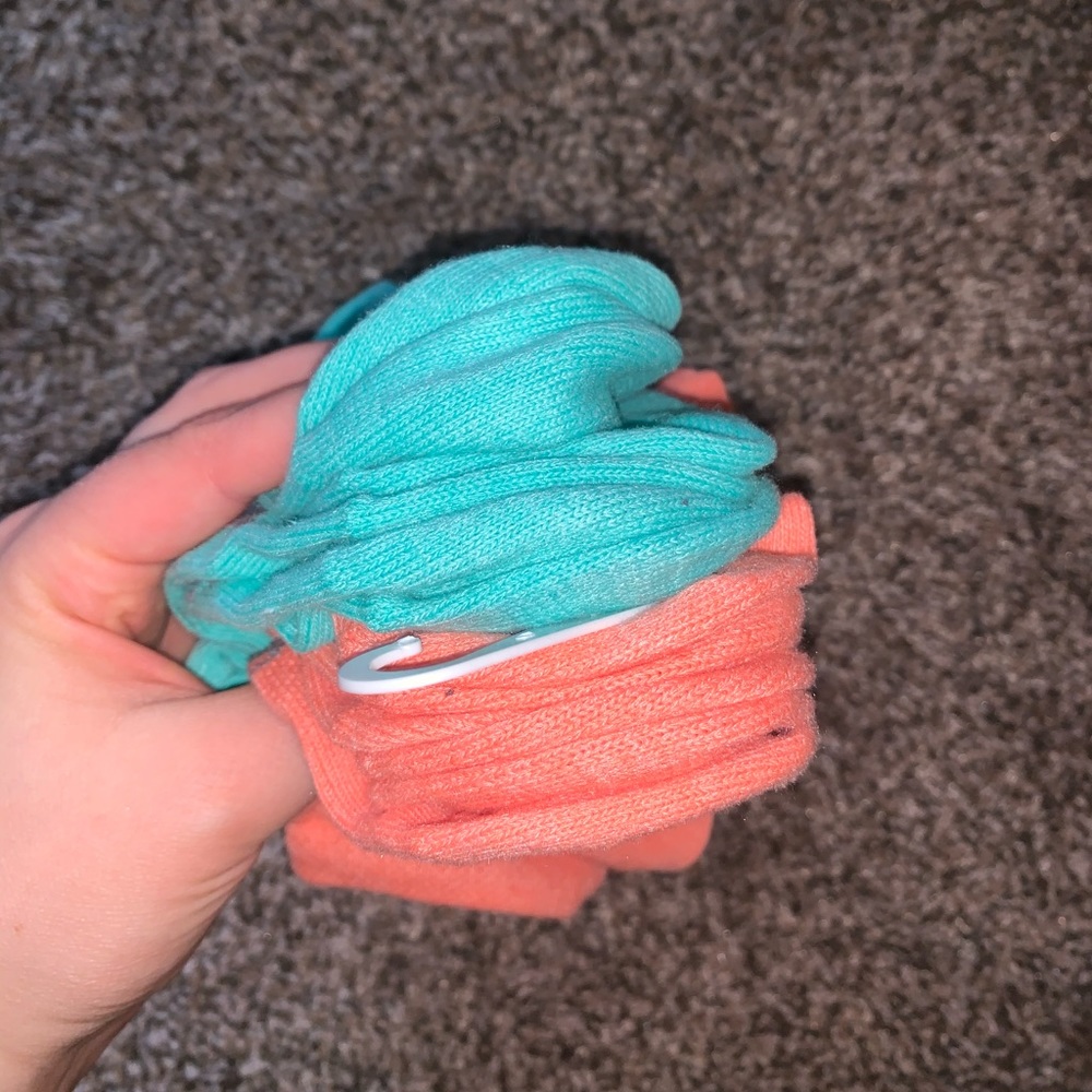 Under Armor Dry Wick socks Sized Medium